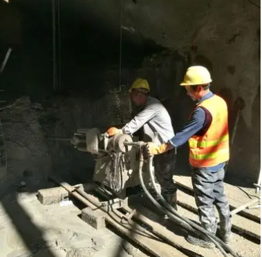 峡江水下抗分散灌浆料特点 水下不分散注浆料介绍